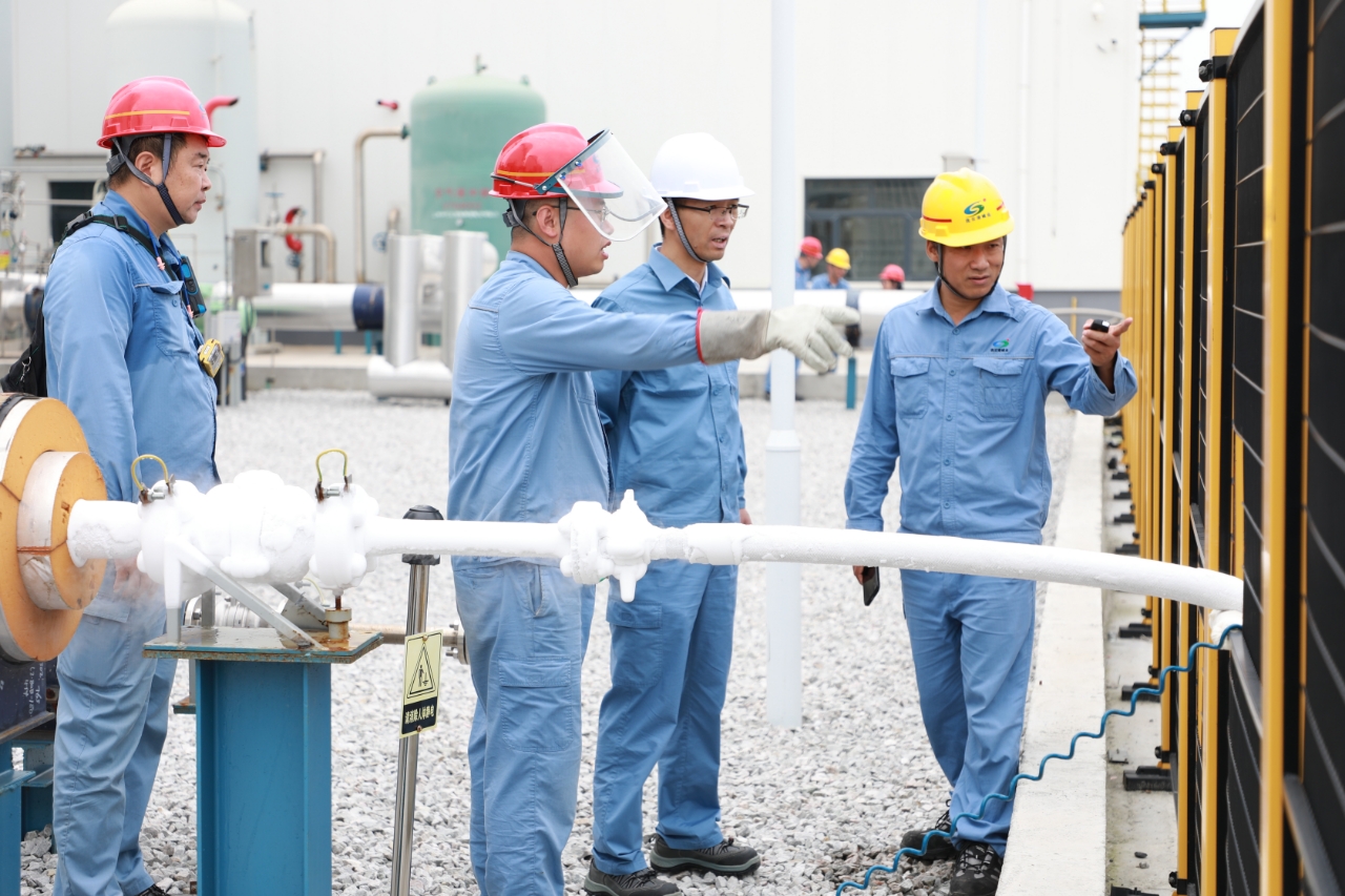 公司黨委書(shū)記、董事長(zhǎng)姜自成深入一線(xiàn)檢查安全生產(chǎn)工作